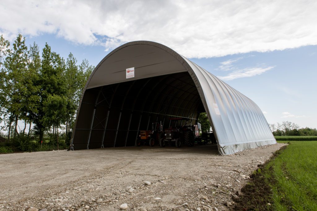 Tunel agricol DUEA cu ventilație naturală